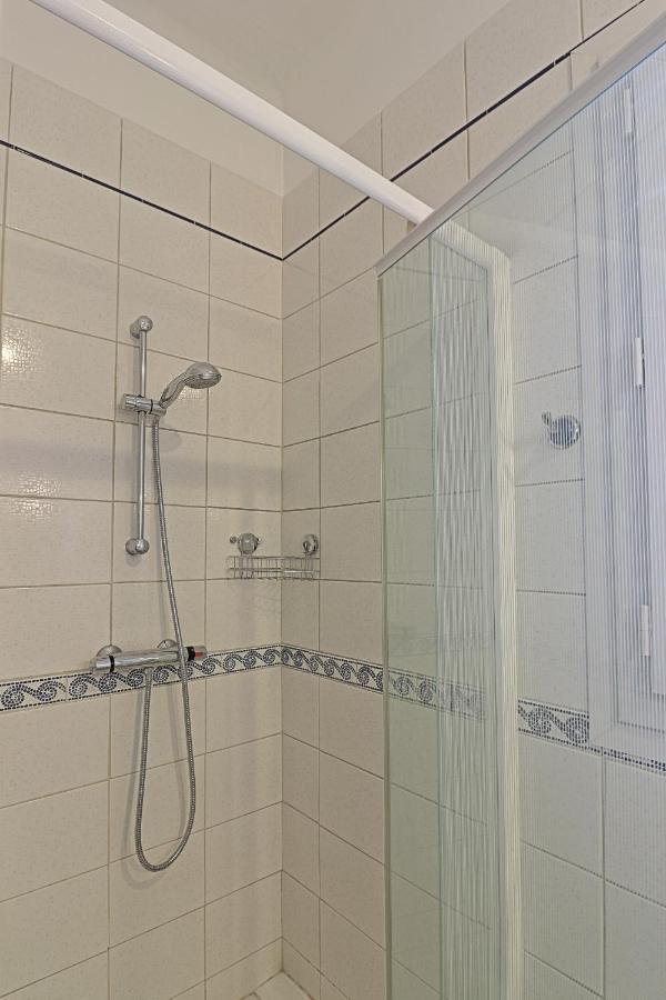 Le Family Lodge 2 Chambres 4 Personnes Classe 3 Etoiles Annecy Exterior foto